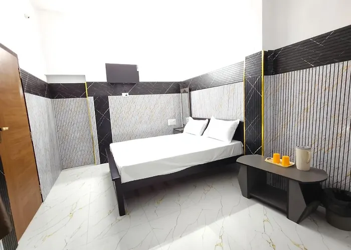 Jeyam Residency