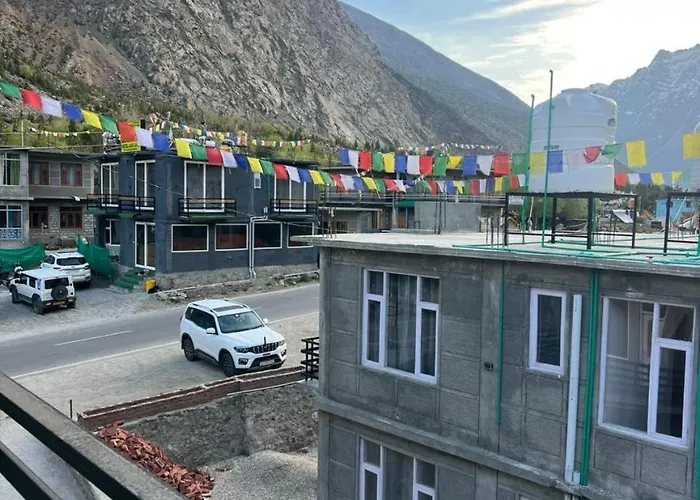 Jispa Peak Guest House And Restaurant