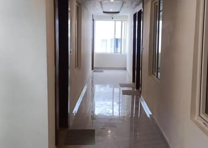 Hotel Dhanshree
