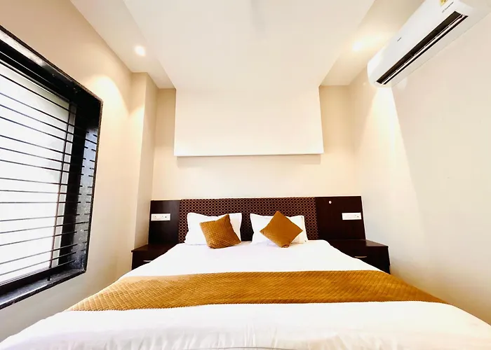 Shree Gurukripa Inn