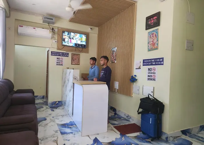 Hotel Navin Palace Pirpainti