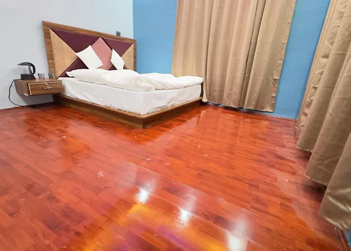 Pahadon Ka Ghar