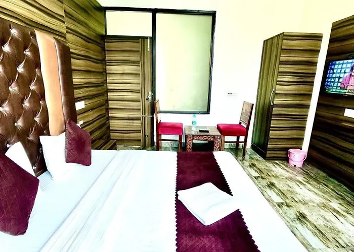 Hotel Wooodcrestt Zirakpur