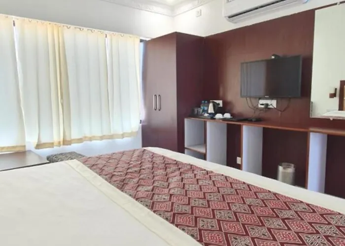 Hotel Lake View Khajuraho