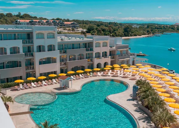 Family Resort Del Mar Banjole