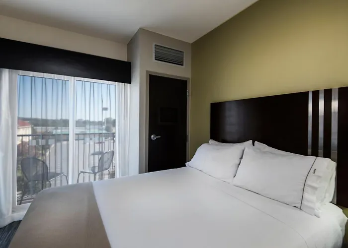 Holiday Inn Express Conway By Ihg
