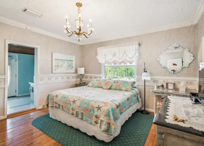 Banyan House Vacation Rentals Venice