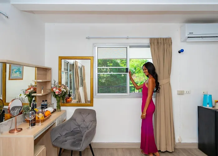 Oceanview Bungalows By Eat, Karon Beach