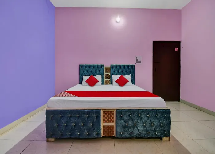 Hotel O Galaxy Guest House