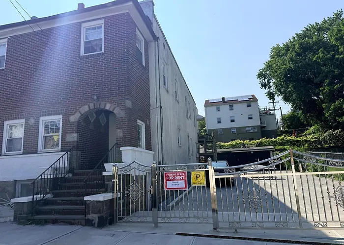 4-A Diamond In Yonkers