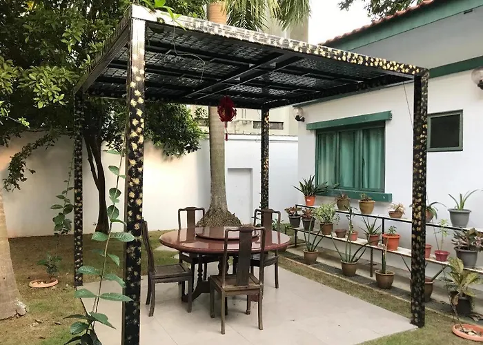 Lai Ming Hotel Cosmoland
