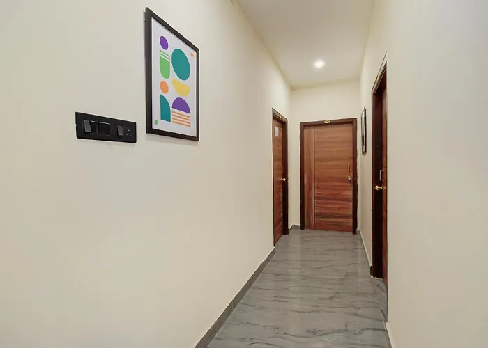 Fabhotel Sp Living Tree