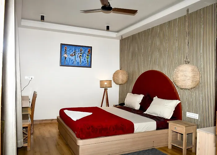 Hotel Valna Estate Himalyan View Kausani