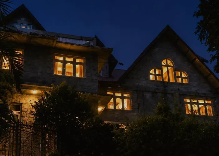 Grey Stone Hotel