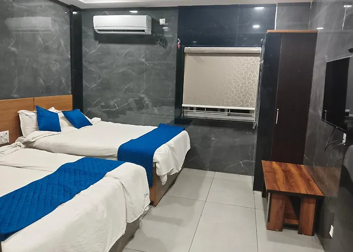 Hotel Madhavi Prime