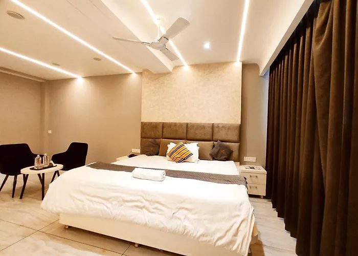Hotel White Rock - All Luxury Rooms By Sky Hotels