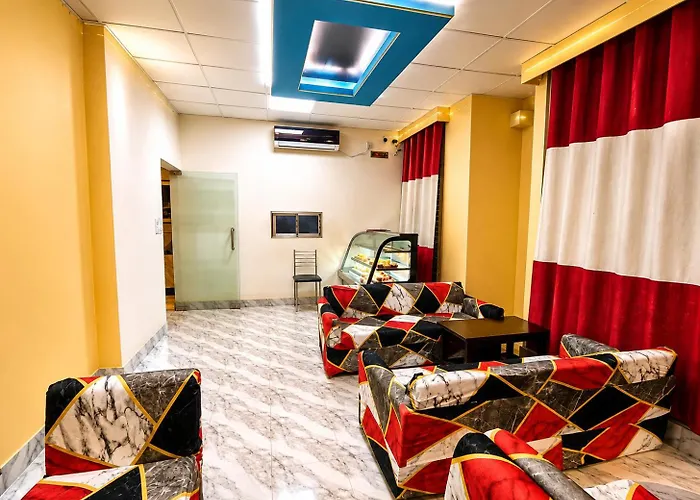 Hotel City Queen International