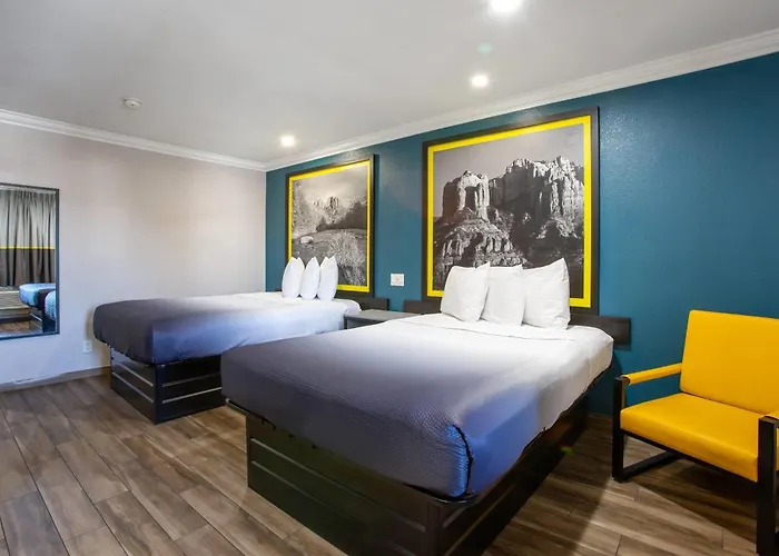 Super 8 By Wyndham Mesa Downtown Near Convention Center Hotel