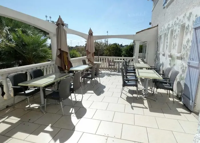 Le Sarac Hôtel Clermont-lʼHérault