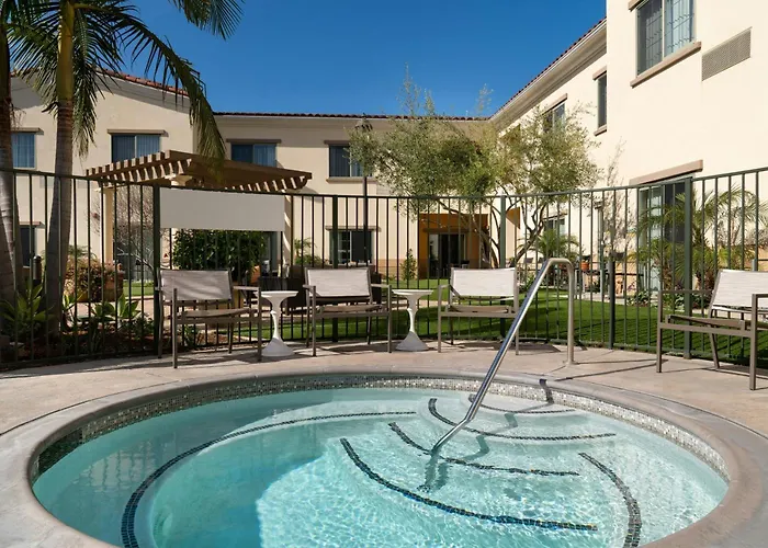 Courtyard By Marriott Santa Barbara Goleta Hotel