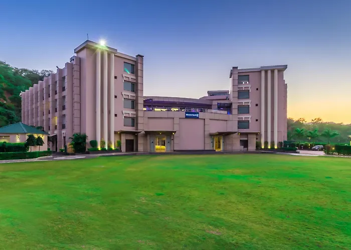 Golden Tulip Panchkula