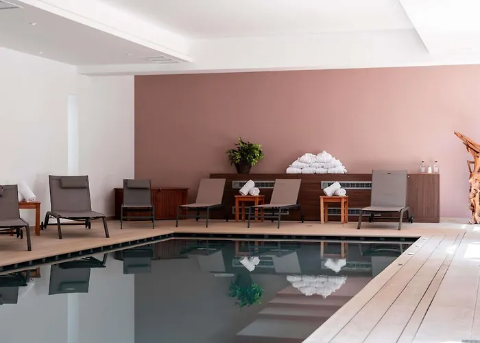Mercure Maintenon