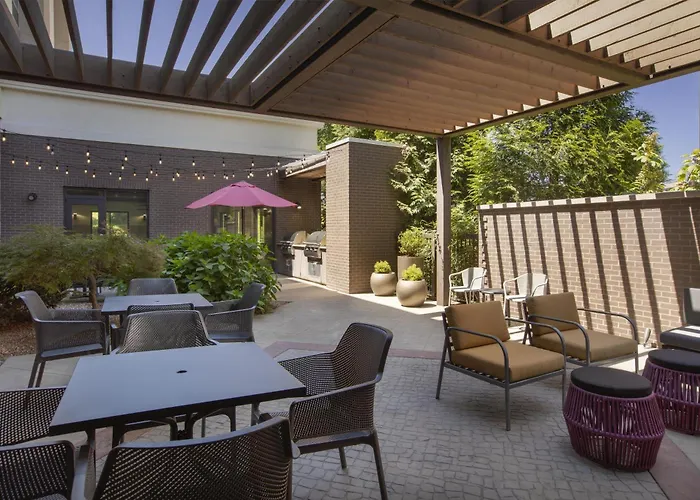 Home2 Suites By Hilton Louisville East Hurstbourne