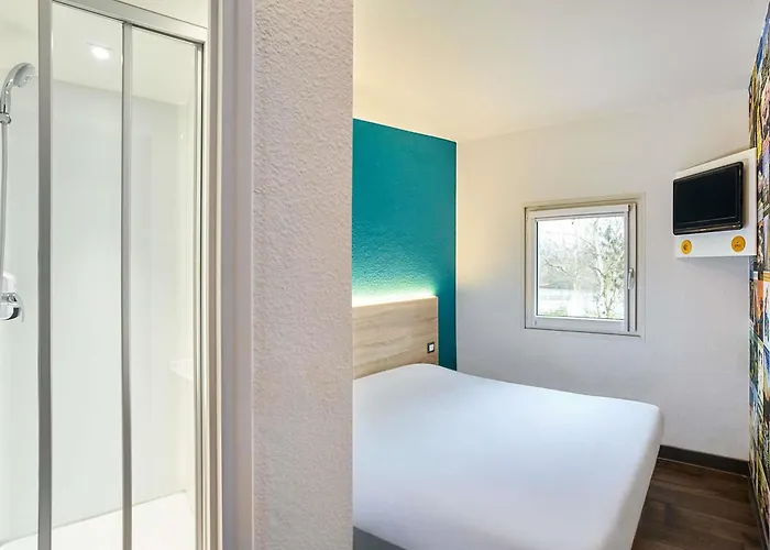 Hotelf1 Antibes Sophia Antipolis Vallauris
