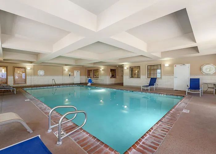 Best Western Hesperia-Victorville Suites