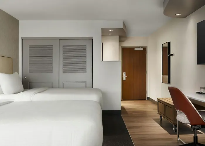 Courtyard By Marriott Columbia Hotel
