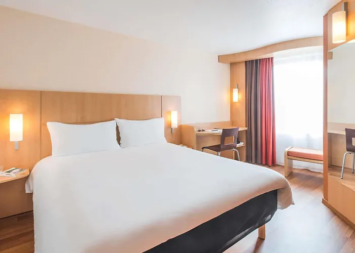 Hotel Ibis Nantes Centre Tour Bretagne