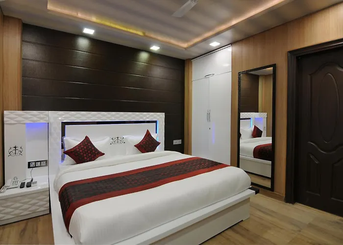 Hotel O Flyover Inn Delhi 