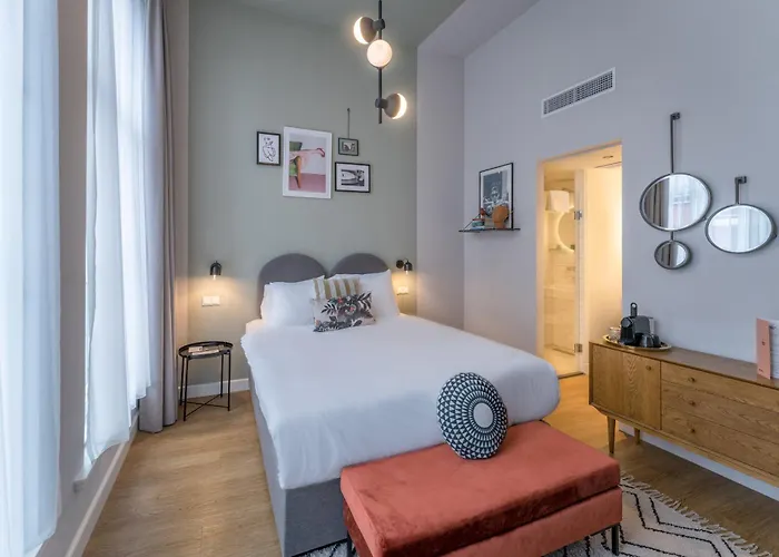 Finch Boutique Hotel, Downtown