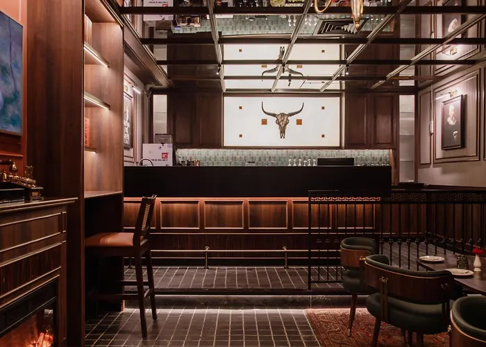 10 Park Street Hotel & Banquets