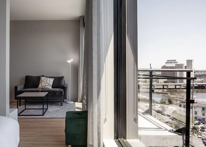 Griffintown Hotel