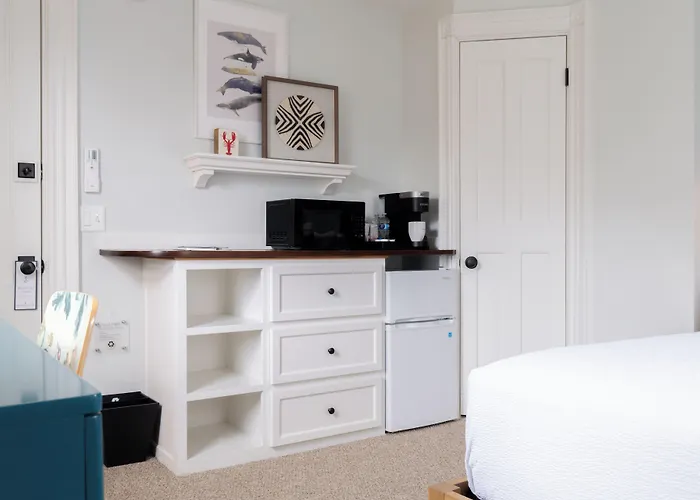 The Centerboard Nantucket Hotel