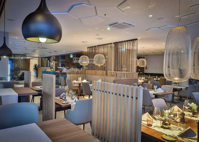 Hotel Seven