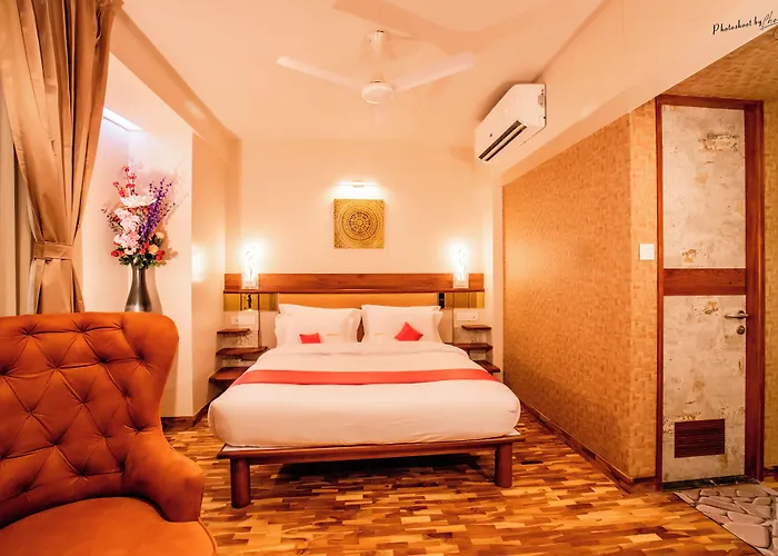 Hotel Prabha Palace