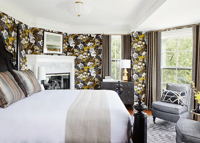 The Cliffside Inn Newport