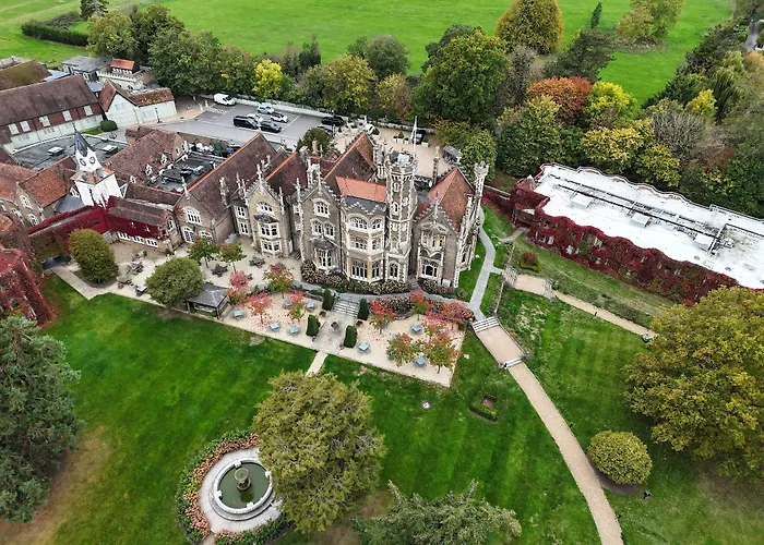 Oakley Court