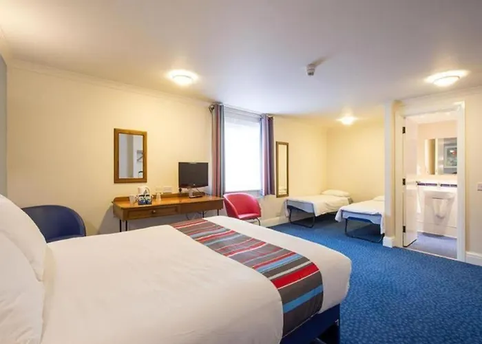 Travelodge Perth A9