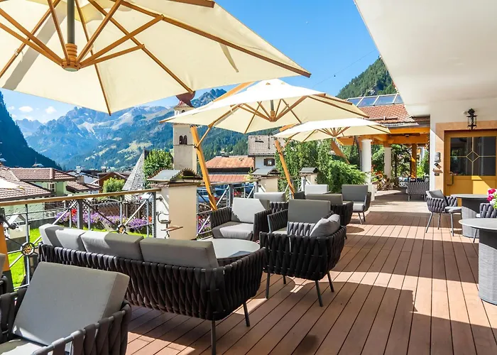 Hotel Cesa Tyrol Canazei