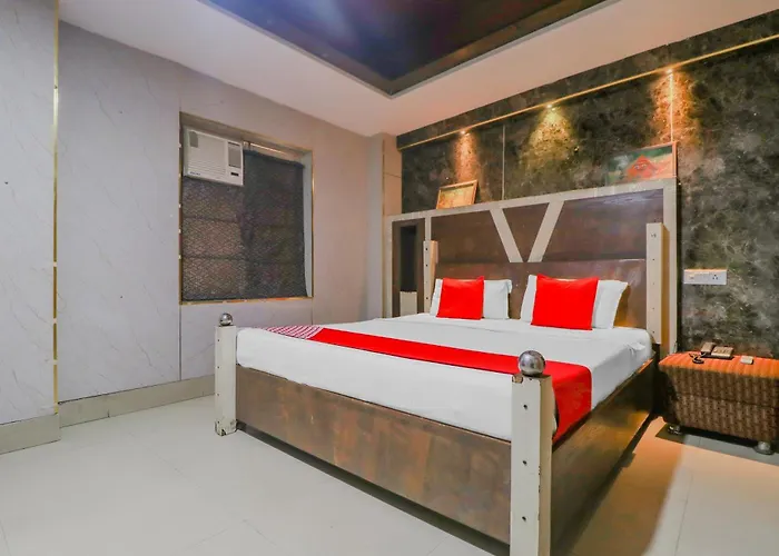 Hotel O Shiv Pukhraj