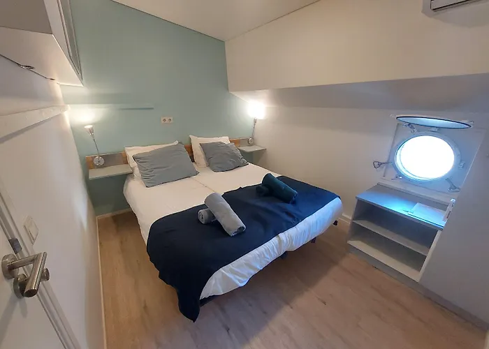 Boat Rooms On Water B&B