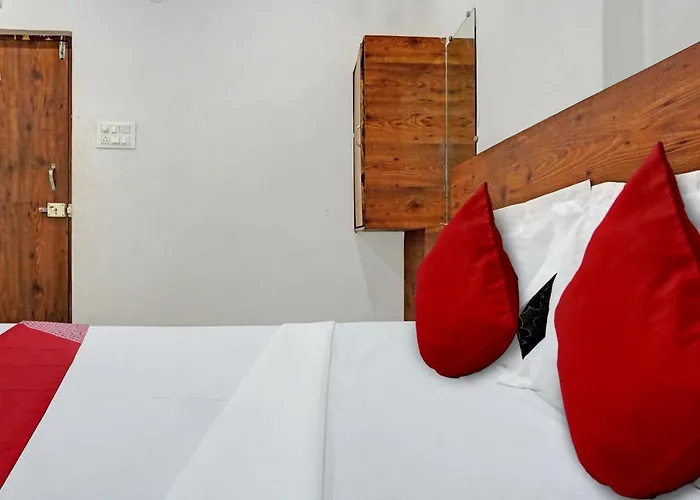 Hotel O Mayur Lodge