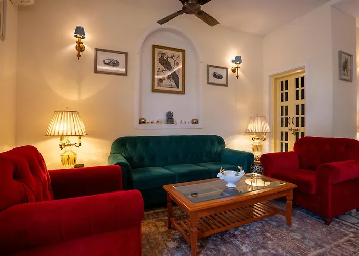 Hotel White Rabbit