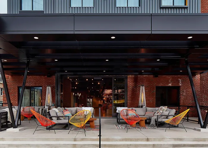 Moxy Chattanooga Downtown