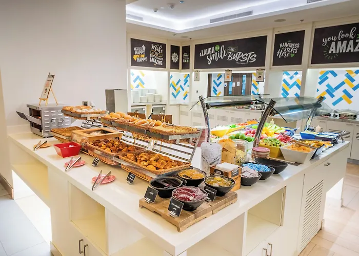 Hampton By Hilton Dubai Airport