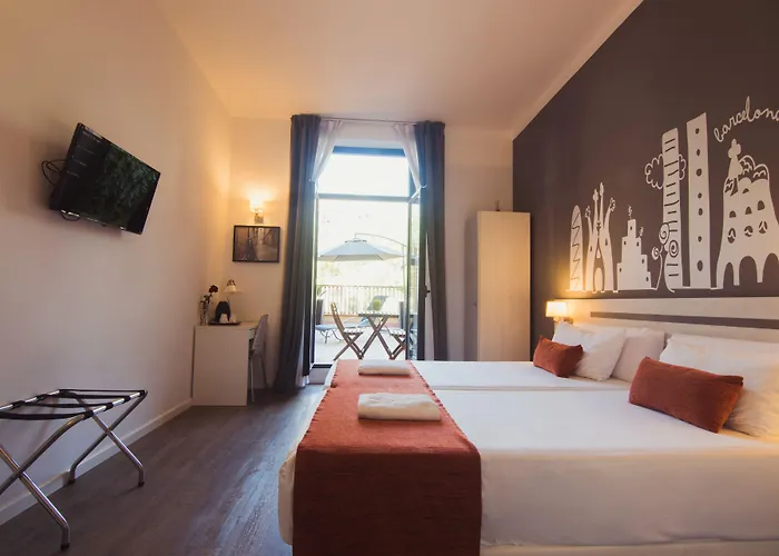 Hostal Live Barcelona