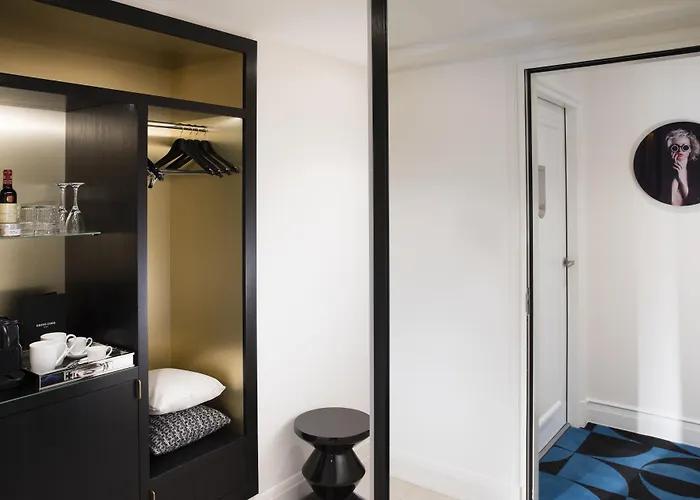 Hôtel Dress Code